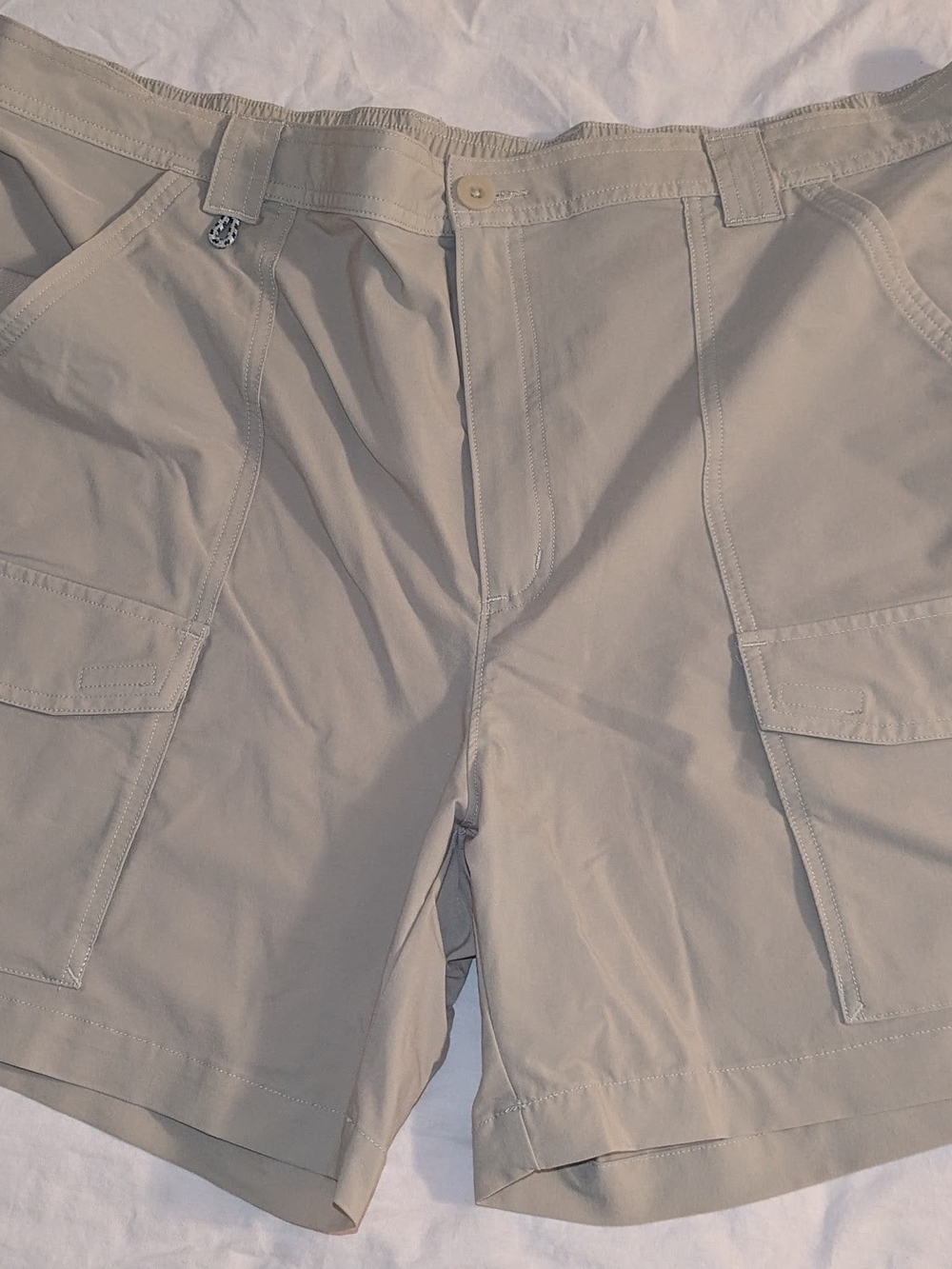 Columbia PFG Shorts Mens XL  Khaki  6" Inseam Omni-Shade Fishing UPF 50